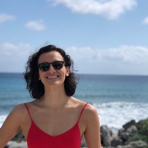 Meet your Posher, Rebecca